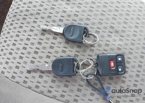 2006 Ford Focus Zxw from USA, damaged, VIN 1FAHP36N56W218918